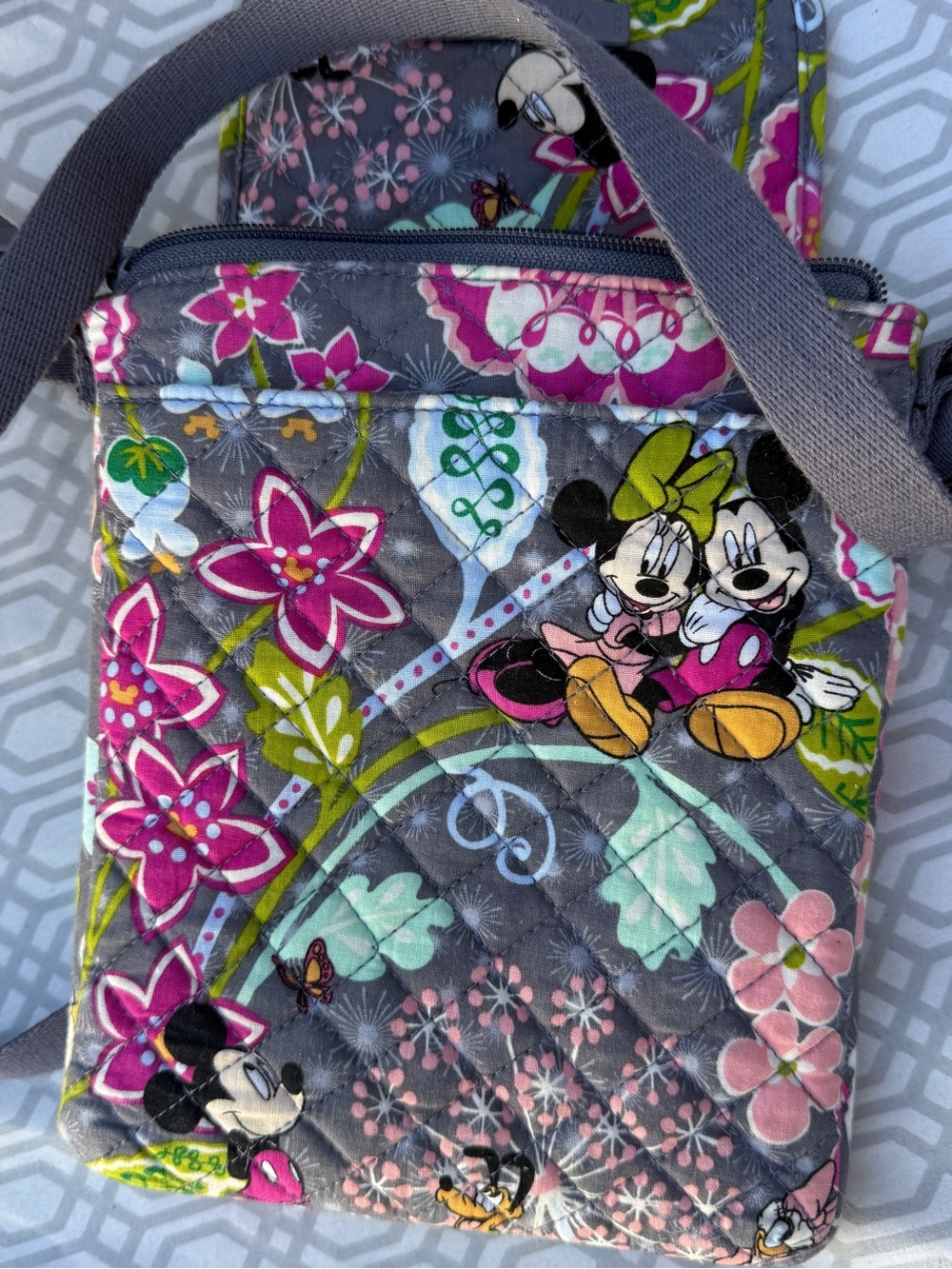 Vera Bradley Disney Minnie Mouse Gray Quilted Crossbody Bag NWOT